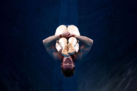 Tom Daley Diving Extravaganza! Olympic Glory Meets Underwater Ballet in Helsinki